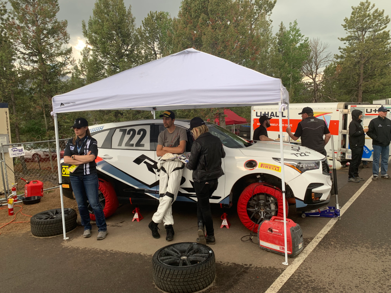Illustration for article titled Here's Why Racers Keep Coming Back to the Incredibly Dangerous Pikes Peak